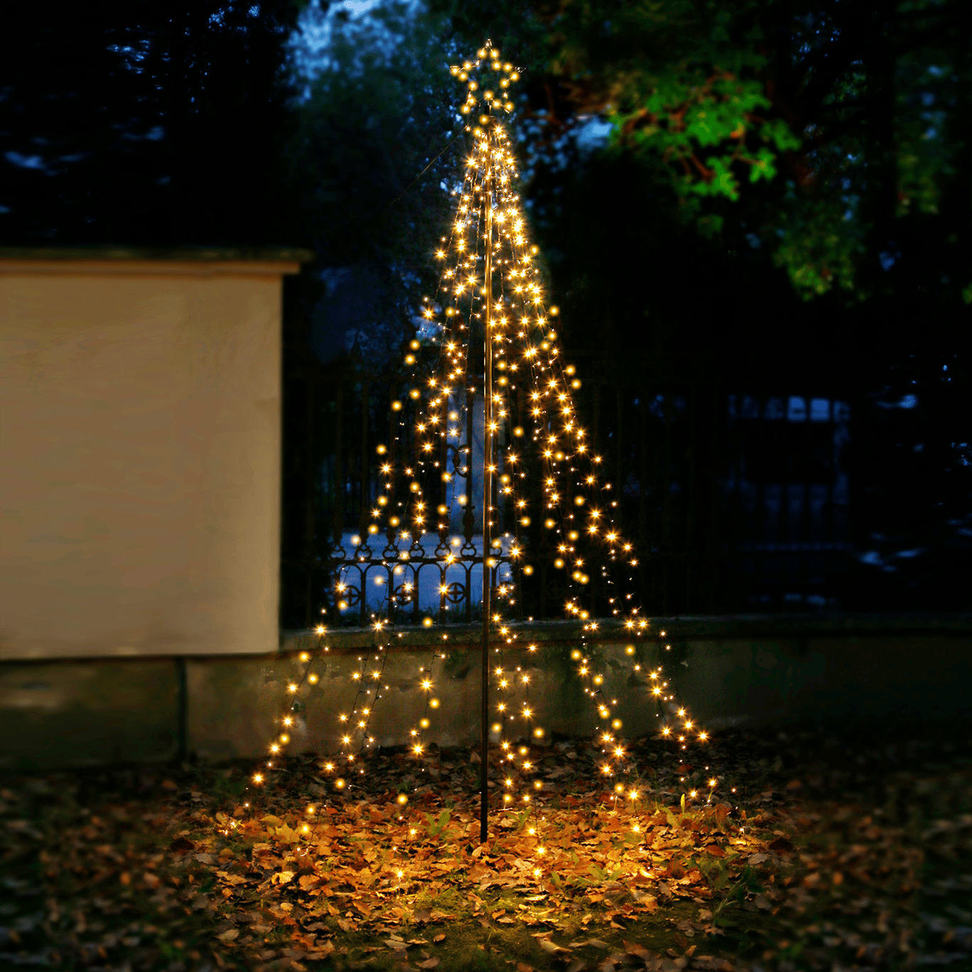 XL-LED-Weihnachtsbaum aus Metall